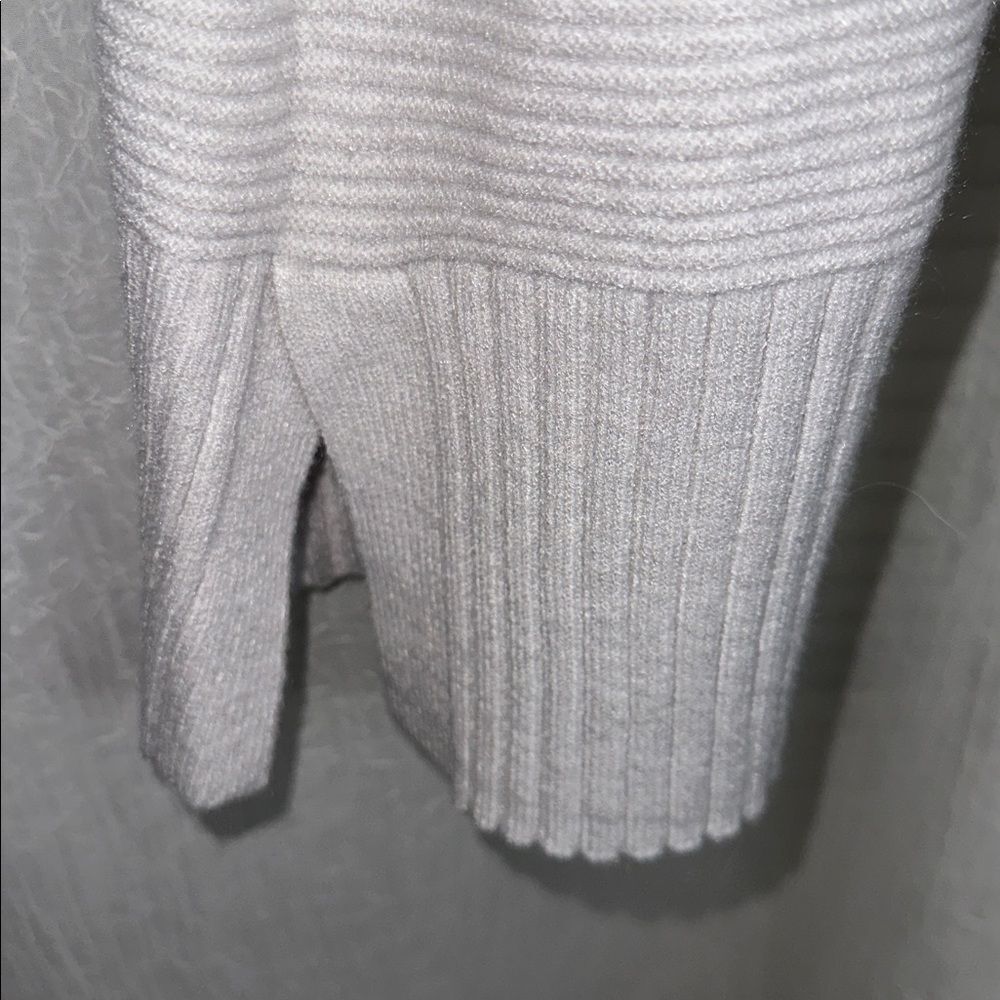 CYRUS XL Gray Mock Neck Horizontal Knit Statement Sleeve Tunic Style Sweater - Picture 7 of 10